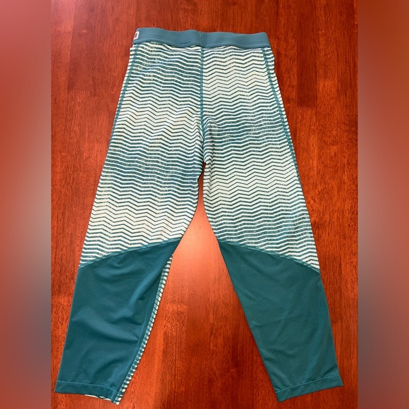 Nike Pro Cool Dri-FIT Cropped 21” Turquoise Zigzag Striped Athletic Leggings S - Picture 5 of 6